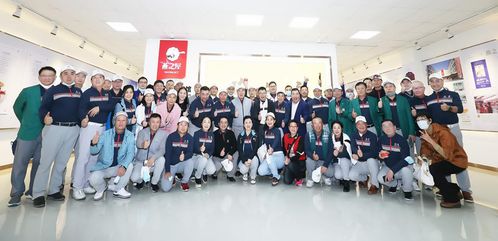 吃燕窩,就選燕之屋 中國企業家高爾夫球隊參訪燕之屋透明工廠